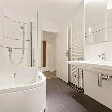 Berthin Bleeg App 1 Insel شقة *