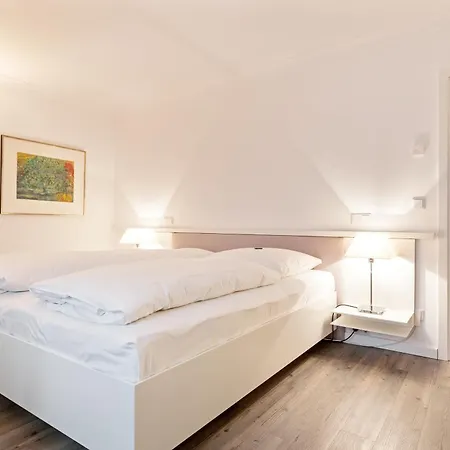 Berthin Bleeg App 1 Insel