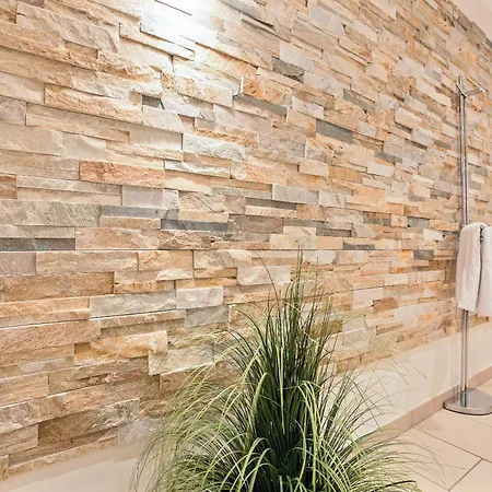 Berthin Bleeg App 1 Insel *